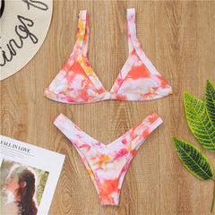 Traje de baño de bikini con copa triangular dividida