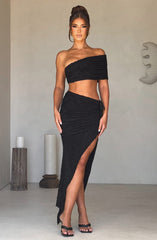 Enya One-Handed Sleeve Crop Top & Maxi Skirt Set